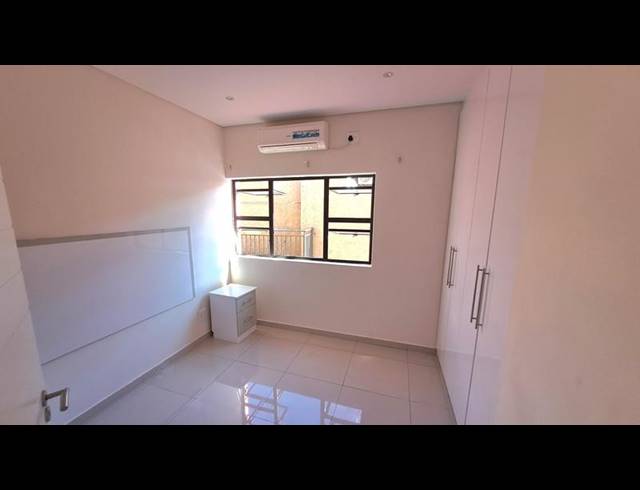 3 BEDROOM PROPERTY TO RENT IN OVERPORT